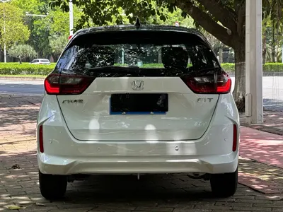 Honda Fit 2021, 30000 км, за 7042.87 USD