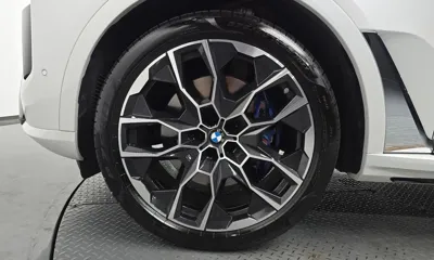 BMW X7 2024, 33759 км, за 73125.9 USD