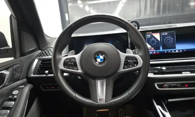 BMW X7 2024, 33759 км, за 72540.18 USD - фото 13