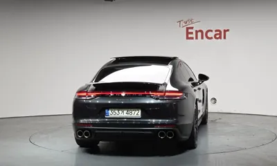 Porsche Panamera 2021, 53377 км, за 60916.37 USD