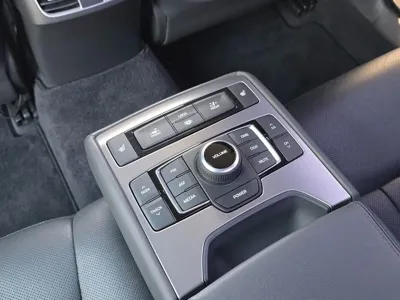 Hyundai Genesis 2016, 183000 км, за 5590.64 USD - фото 17