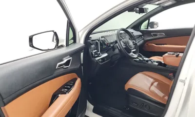 Kia Sportage 2023, 27293 км, за 17657.87 USD - фото 10