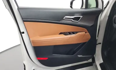 Kia Sportage 2023, 27293 км, за 17657.87 USD - фото 24