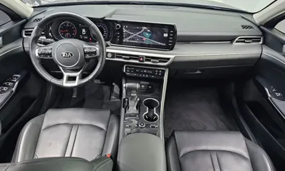 Kia K5 2020, 69028 км, за 10879.48 USD - фото 7