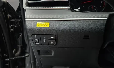 Kia K5 2020, 69028 км, за 10879.48 USD - фото 19