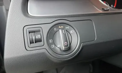 Volkswagen CC 2016, 106111 км, за 6440.29 USD - фото 17