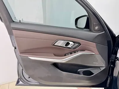 BMW 3 Series 2021, 70000 км, за 16988.59 USD - фото 7