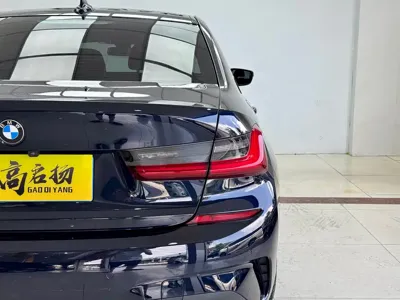 BMW 3 Series 2021, 70000 км, за 16988.59 USD - фото 24