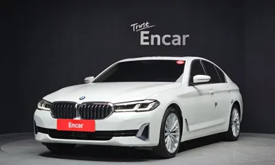 BMW 5-Series · 2023 год