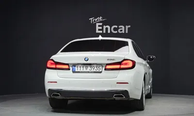 BMW 5-Series 2023, 34007 км, за 26891.31 USD