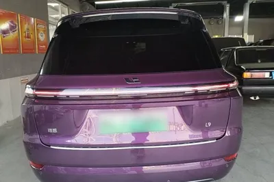 Li Auto L9 2022, 75900 км, за 37518 USD