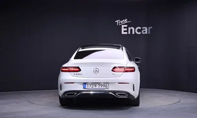 Mercedes-Benz E-Class 2022, 38025 км, за 29896.63 USD