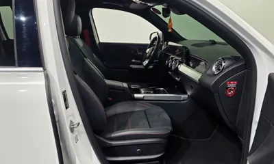 Mercedes-Benz GLB-Class 2023, 46284 км, за 27697.01 USD - фото 11