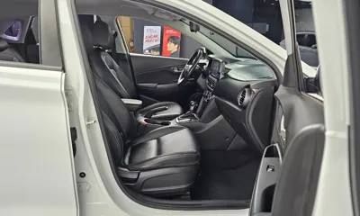 Hyundai Kona 2018, 76874 км, за 9668.87 USD - фото 12