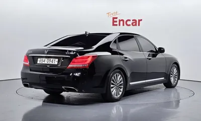 Hyundai Equus 2013, 215570 км, за 3898.25 USD