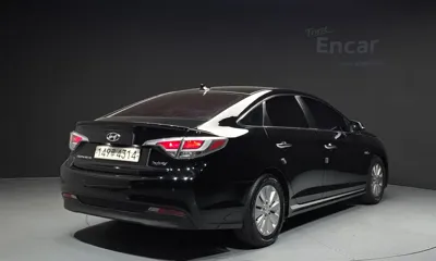 Hyundai Sonata 2017, 154553 км, за 5079.11 USD