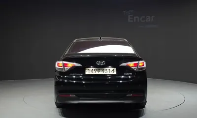 Hyundai Sonata 2017, 154553 км, за 5079.11 USD