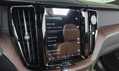 Volvo XC60 2022, 41182 км, за 27766.84 USD - фото 17