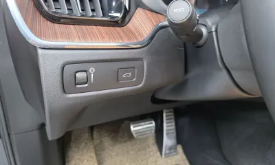 Volvo XC60 2022, 41182 км, за 27766.84 USD - фото 28