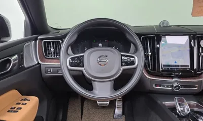 Volvo XC60 2022, 41182 км, за 27766.84 USD - фото 32
