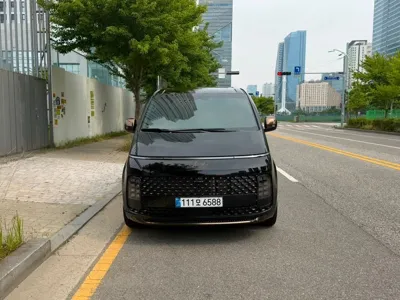 Hyundai Staria · 2025 год