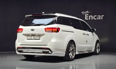 Kia Canival 2016, 124357 км, за 7166.13 USD