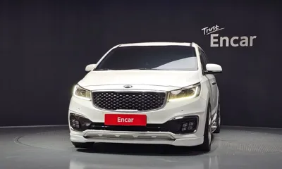 Kia Canival 2016, 124357 км, за 7166.13 USD