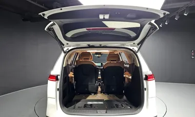 Kia Canival 2023, 87960 км, за 18827.37 USD - фото 20