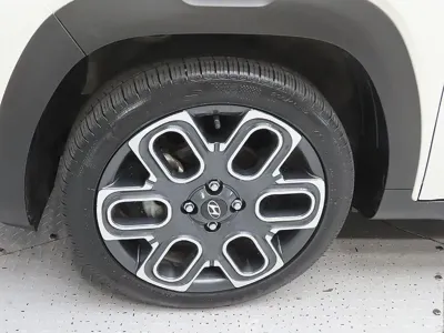 Hyundai Casper 2023, 49035 км, за 9846.4 USD