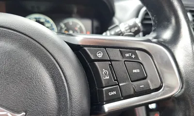 Jaguar F-Pace 2017, 92038 км, за 8270.97 USD - фото 16
