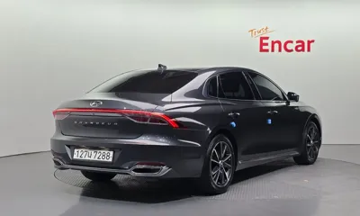 Hyundai Grandeur 2021, 84193 км, за 15426.02 USD