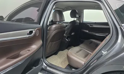 Hyundai Grandeur 2021, 84193 км, за 15426.02 USD - фото 17
