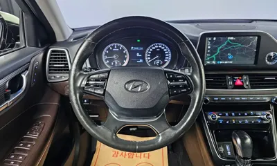 Hyundai Grandeur 2017, 137367 км, за 9189.97 USD - фото 14