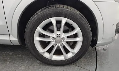 Audi Q3 2012, 136507 км, за 6276.84 USD