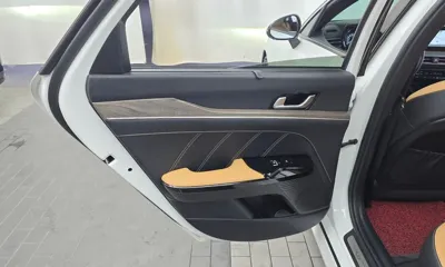 Kia K5 2020, 85938 км, за 14375.74 USD - фото 25