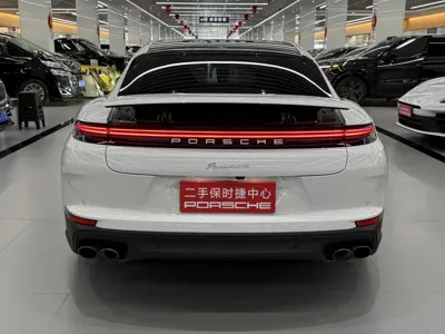 Porsche Panamera 2024, 15000 км, за 121999.62 USD