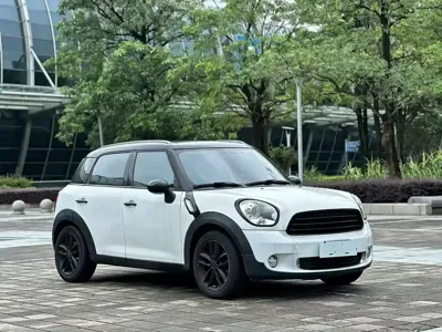 MINI Mini Countryman 2014, 120000 км, за 5516.92 USD