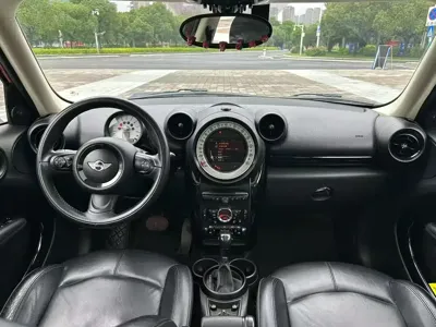 MINI Mini Countryman 2014, 120000 км, за 5516.92 USD