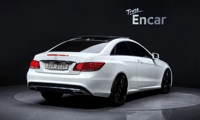Mercedes-Benz E-Class 2015, 159452 км, за 6081.44 USD