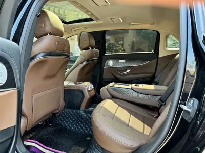 Mercedes-Benz E-Class 2019, 115000 км, за 23006.72 USD