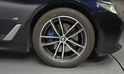 BMW 5-Series 2023, 57537 км, за 25068.93 USD