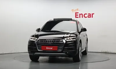Audi Q5 2020, 48612 км, за 23565.71 USD