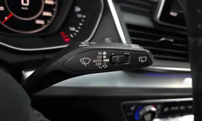 Audi Q5 2020, 48612 км, за 23565.71 USD - фото 31