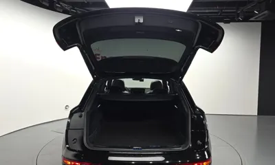 Audi Q5 2020, 48612 км, за 23565.71 USD - фото 35