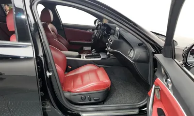 Kia Stinger 2018, 98155 км, за 12669.03 USD - фото 26