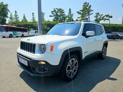 Jeep Renegade 2015, 260000 км, за 4266.77 USD