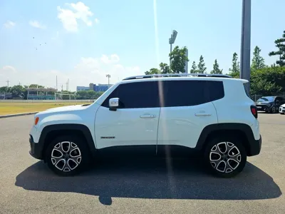 Jeep Renegade 2015, 260000 км, за 4266.77 USD