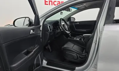 Kia Sportage 2021, 117506 км, за 9686.01 USD - фото 10