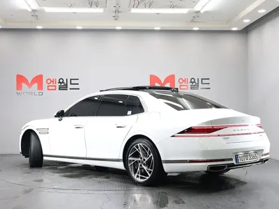 Genesis G90 2022, 74933 км, за 45914.33 USD