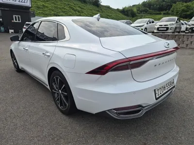 Hyundai Grandeur 2020, 92861 км, за 14966.52 USD